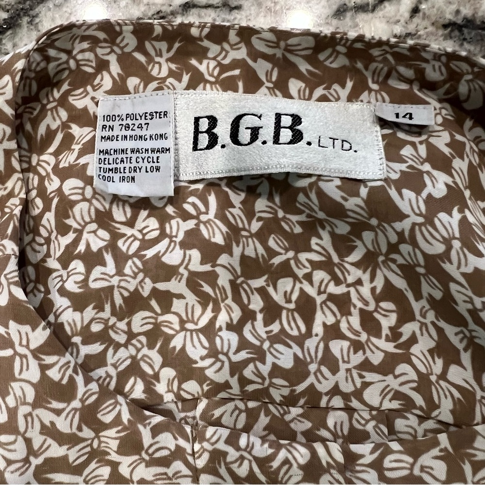 B .G.B. LTD Vintage 80s Dress Size 14 Dainty‎ Tan and White Small Bow Print - Picture 2 of 9